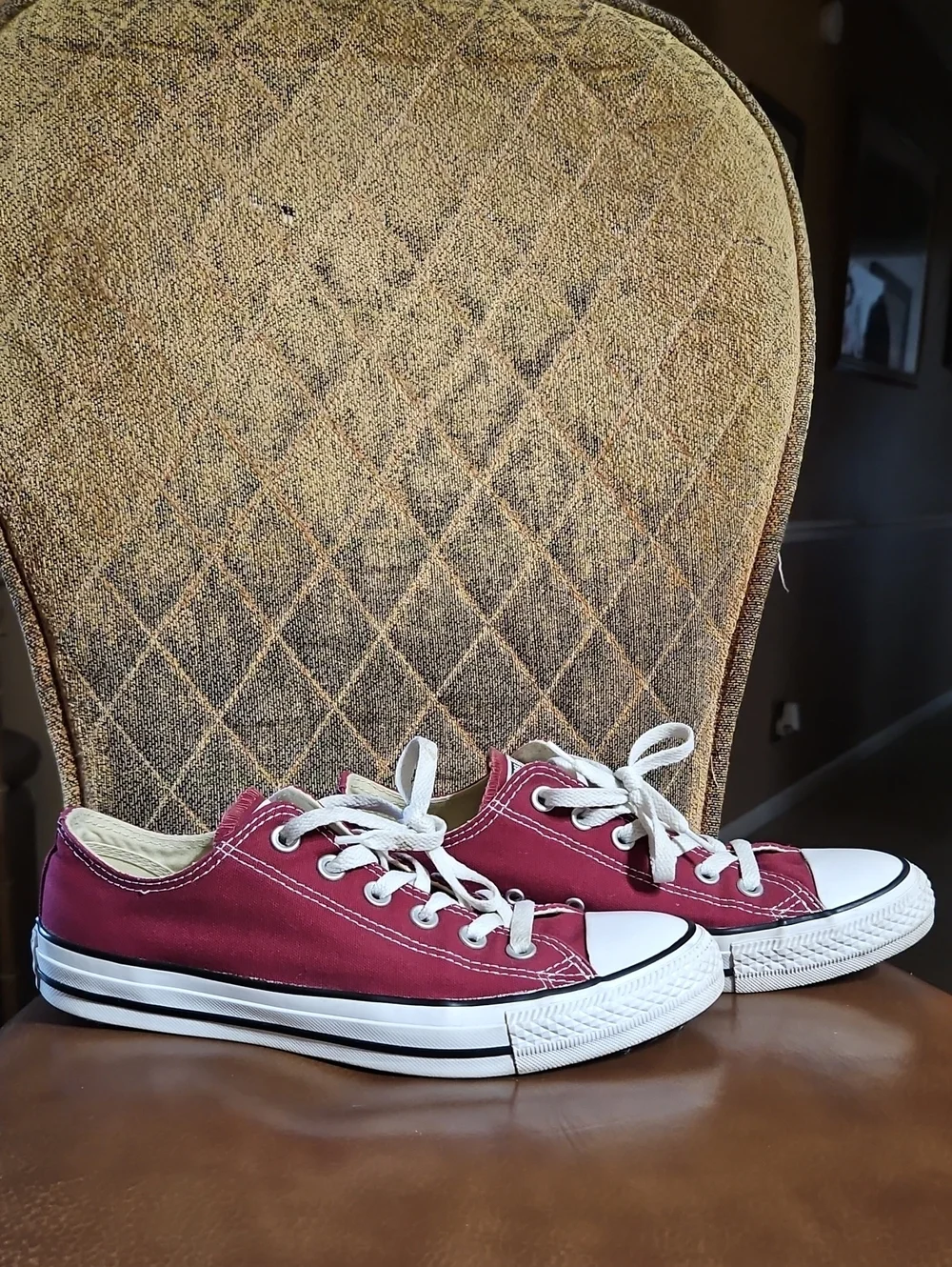 Converse Chuck Taylor All Star Ox Lace Up Low Top Sneakers Shoes Maroon White